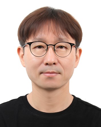 Yoon Whan Cho 교수 사진